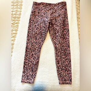 ATHLETA Leggings - Multi color 7/8 Length - Size XL - LIKE NEW CONDITION